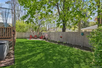 126 New Jersey Avenue, Bellport, NY 11713 - Photo 23