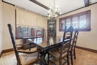311 Carnation Avenue, Floral Park, NY 11001 - Photo 7