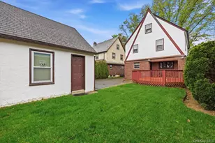 311 Carnation Ave, Floral Park, NY 11001 - Photo 31