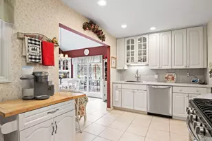 168 Harmony Dr, Massapequa Park, NY 11762 - Photo 11