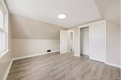 301 Merrifield Avenue, Oceanside, NY 11572 - Photo 27
