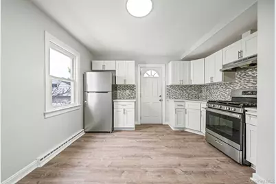 301 Merrifield Avenue, Oceanside, NY 11572 - Photo 9