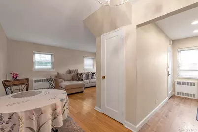 396 Merrick Road #1A, Rockville Centre, NY 11570 - Photo 7