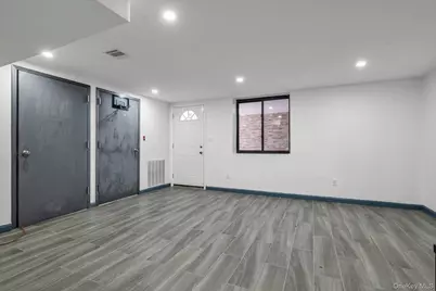 4920 167th Street, Fresh Meadows, NY 11365 - Photo 23