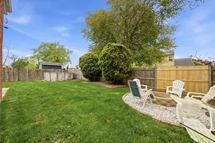 181 Branch Ave, Freeport, NY 11520 - Photo 27