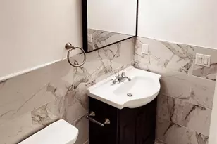 673 E 165th St, Bronx, NY 10456 - Photo 11