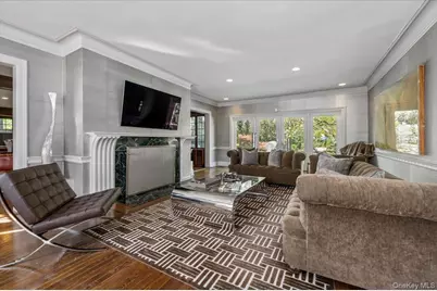 126 Station Road, Great Neck, NY 11024 - Photo 7