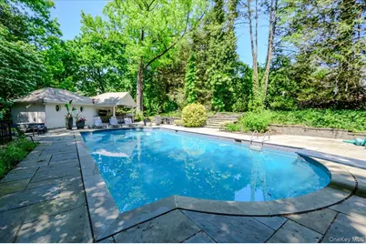 126 Station Road, Great Neck, NY 11024 - Photo 43