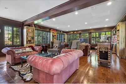 126 Station Road, Great Neck, NY 11024 - Photo 9