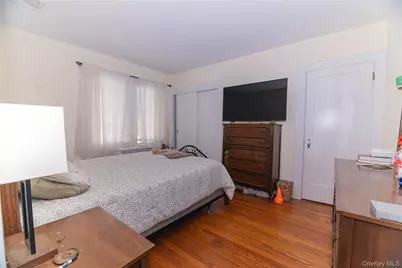 186 Pennsylvania Avenue, Freeport, NY 11520 - Photo 17