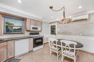 53 Lincoln Blvd, Bethpage, NY 11714 - Photo 7