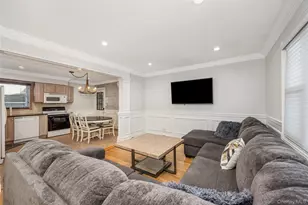 53 Lincoln Blvd, Bethpage, NY 11714 - Photo 5