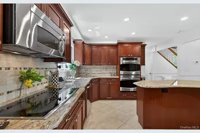 10 Wentworth Drive, Dix Hills, NY 11746 - Photo 13