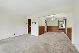 9 Robinson St, Shoreham, NY 11786 - Photo 5