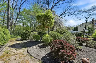 9 Robinson St, Shoreham, NY 11786 - Photo 27