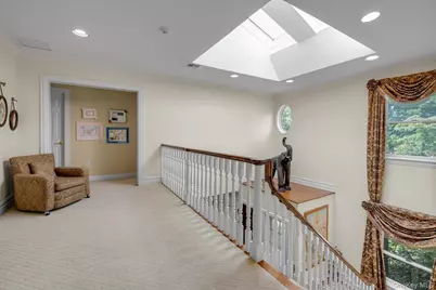8 Briarfield Drive, Great Neck, NY 11020 - Photo 19