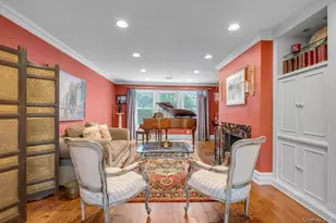 8 Briarfield Dr, Great Neck, NY 11020 - Photo 7