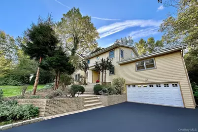8 Briarfield Drive, Great Neck, NY 11020 - Photo 1
