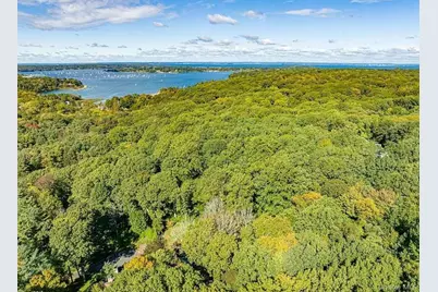 19 Tiffany Road, Oyster Bay, NY 11771 - Photo 5