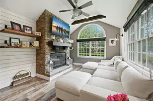 5 Judges Ln, Smithtown, NY 11787 - Photo 7