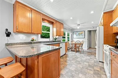 20 Hastings Drive, Stony Brook, NY 11790 - Photo 13