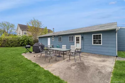 7 Austin Street, Bellport, NY 11713 - Photo 25