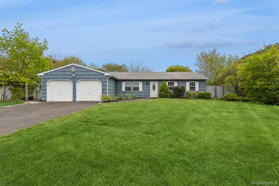 7 Austin Street, Bellport, NY 11713 - Photo 1