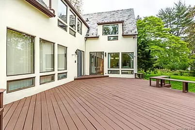 15 Mirrielees Road, Great Neck, NY 11021 - Photo 15