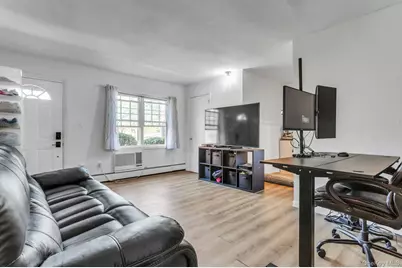 337-9 Hicksville Road #9, Bethpage, NY 11714 - Photo 3