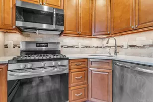 3379 Hicksville Rd, Bethpage, NY 11714 - Photo 7