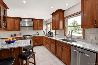 53 James Lane, Levittown, NY 11756 - Photo 5