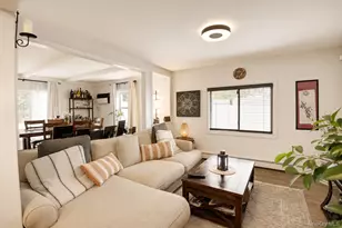 26 Sycamore Ln, Levittown, NY 11756 - Photo 9