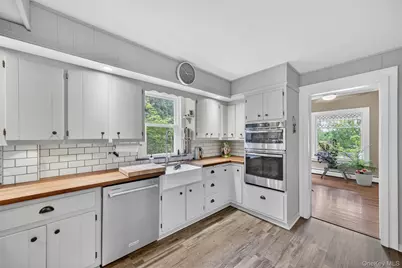 10 Edwin Road, Poughkeepsie, NY 12603 - Photo 15