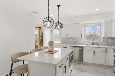284 Ridge Road, New City, NY 10956 - Photo 9