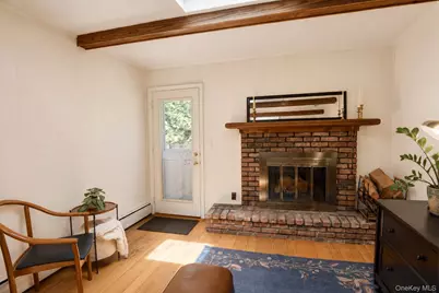 10 Camelot Lane, East Setauket, NY 11733 - Photo 21