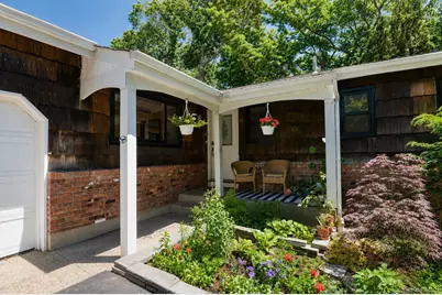 10 Camelot Lane, East Setauket, NY 11733 - Photo 3