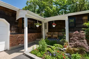 10 Camelot Ln, East Setauket, NY 11733 - Photo 3