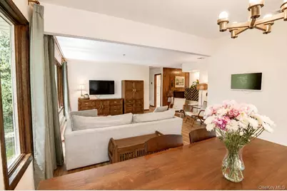 10 Camelot Lane, East Setauket, NY 11733 - Photo 13