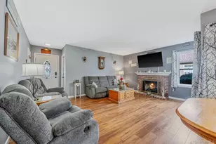 1 Avon Ct, Ridge, NY 11961 - Photo 7
