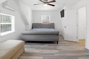 134 Washington Dr, Mastic Beach, NY 11951 - Photo 19