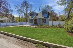134 Washington Dr, Mastic Beach, NY 11951 - Photo 7