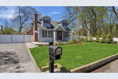 134 Washington Drive, Mastic Beach, NY 11951 - Photo 5