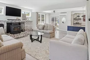 134 Washington Dr, Mastic Beach, NY 11951 - Photo 9