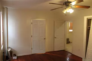 219-22 132nd Rd, Jamaica, NY 11413 - Photo 19