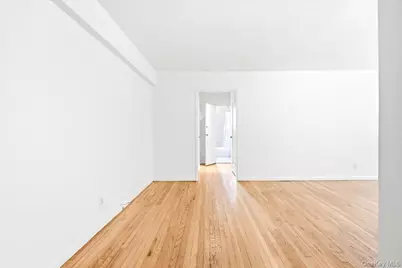 65-45 Yellowstone Boulevard #2A, Forest Hills, NY 11375 - Photo 9
