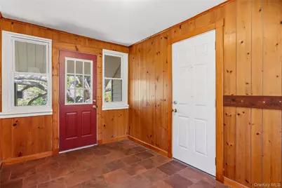403 Hillside Avenue, West Sayville, NY 11796 - Photo 17