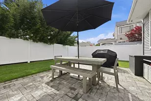 2667 Wynsum Ave, Merrick, NY 11566 - Photo 41