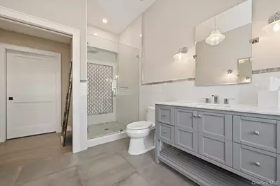 2667 Wynsum Avenue, Merrick, NY 11566 - Photo 27