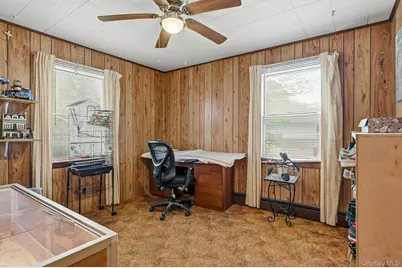 100 Avenue B, Holbrook, NY 11741 - Photo 15