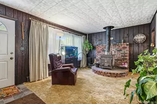 100 Avenue B, Holbrook, NY 11741 - Photo 7